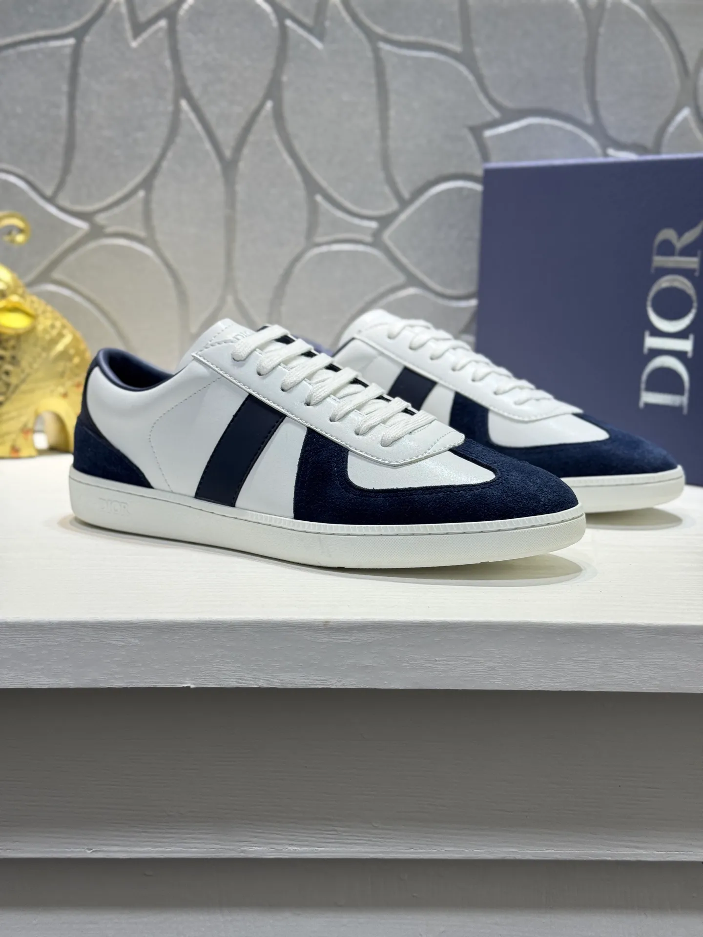 Men's Men's Shoes💰380【New Style】🎠🎠Dior🔍Top Purchasing Agency🇮🇹Di's hot style super popular sneakers are synchronized with the new product counters. The uppers are original Italian imported cowhide, the logo graphics are perfectly reproduced with complex craftsmanship necessary for fashionistas, and the imported soft sheepskin lining is Sole: The original sole is specially provided by the original factory. The exclusive movable molded sole is super comfortable. The original factory follows the order. 🔍🔍Multiple colors are available. You can enter and exit the counter at will. Welcome to compare. A must-have for trendy men. Code number: 38-44 (45 customized